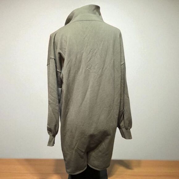 Olive Green Button-Up Romper New Sz M - Picture 2 of 6